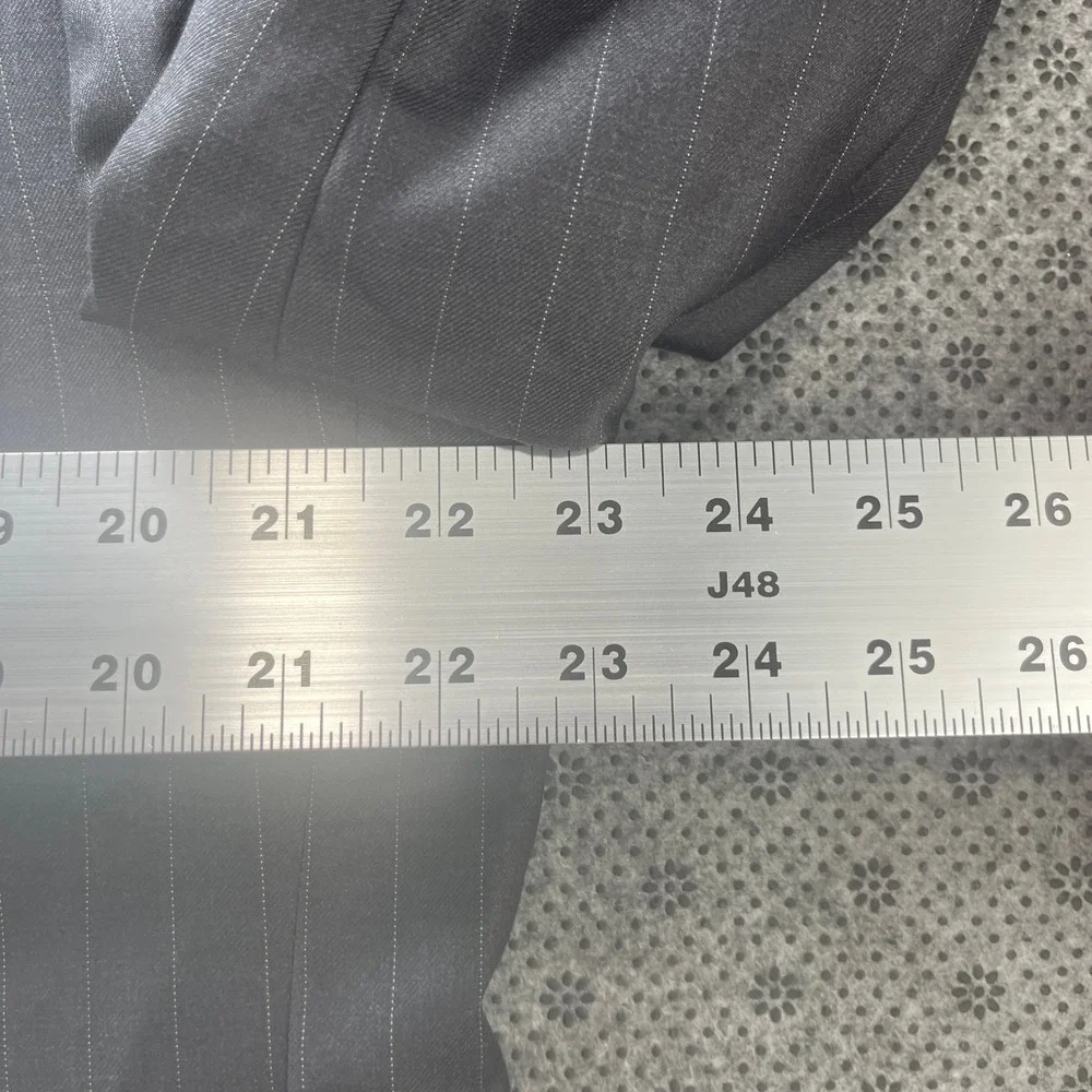 Jos A Bank Signature Gold 43L W36xL34 Grey Pinstripe Wool Suit Pleated Cuffed
